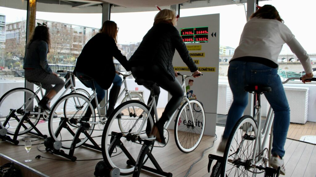 Vélo compteur solidaire paris