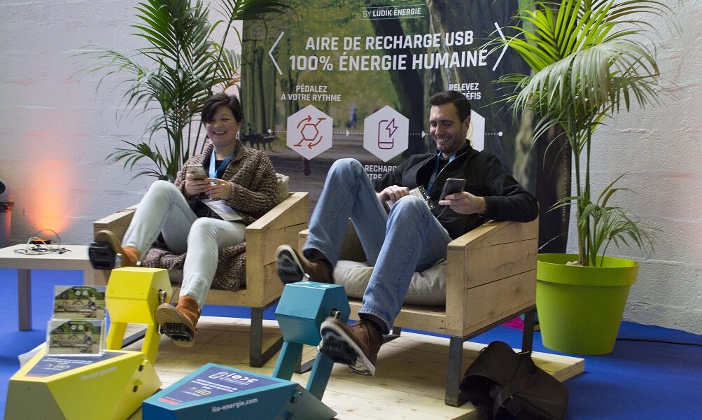 Recharge téléphone en pédalant