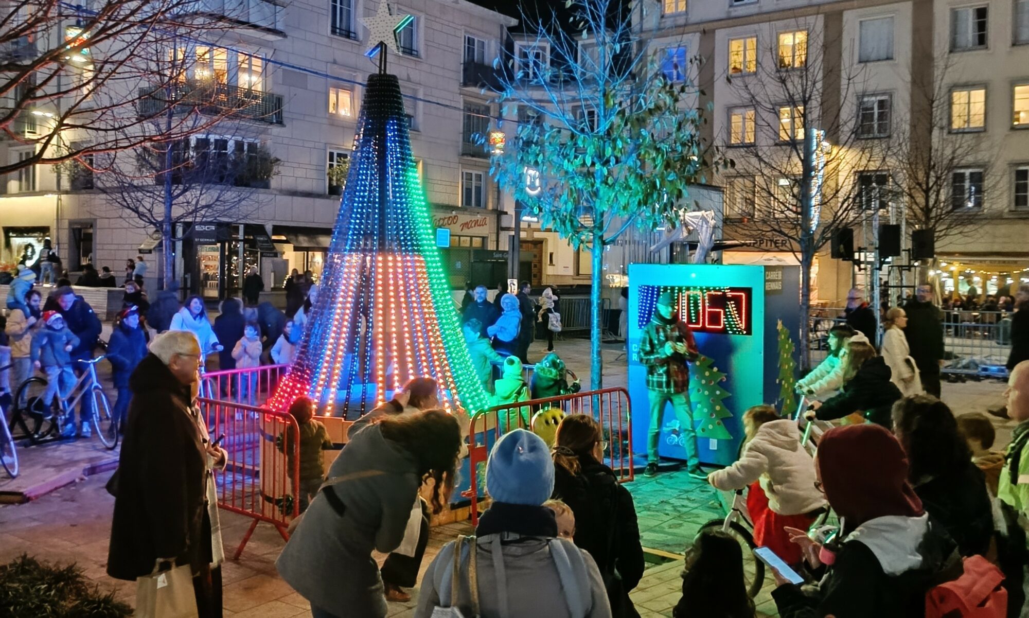 vélo sapin ville de rennes avec public